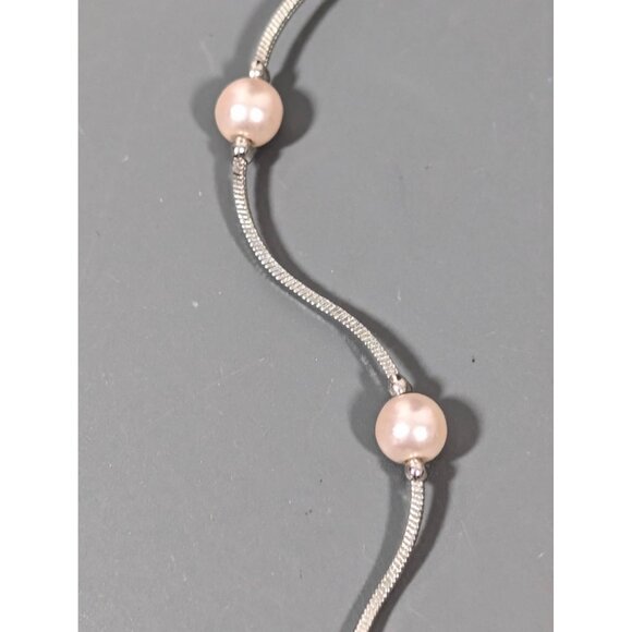 Silver Tone Faux Pearl Station Chain Necklace Elegant Bridal Classic 19" - Picture 5 of 10